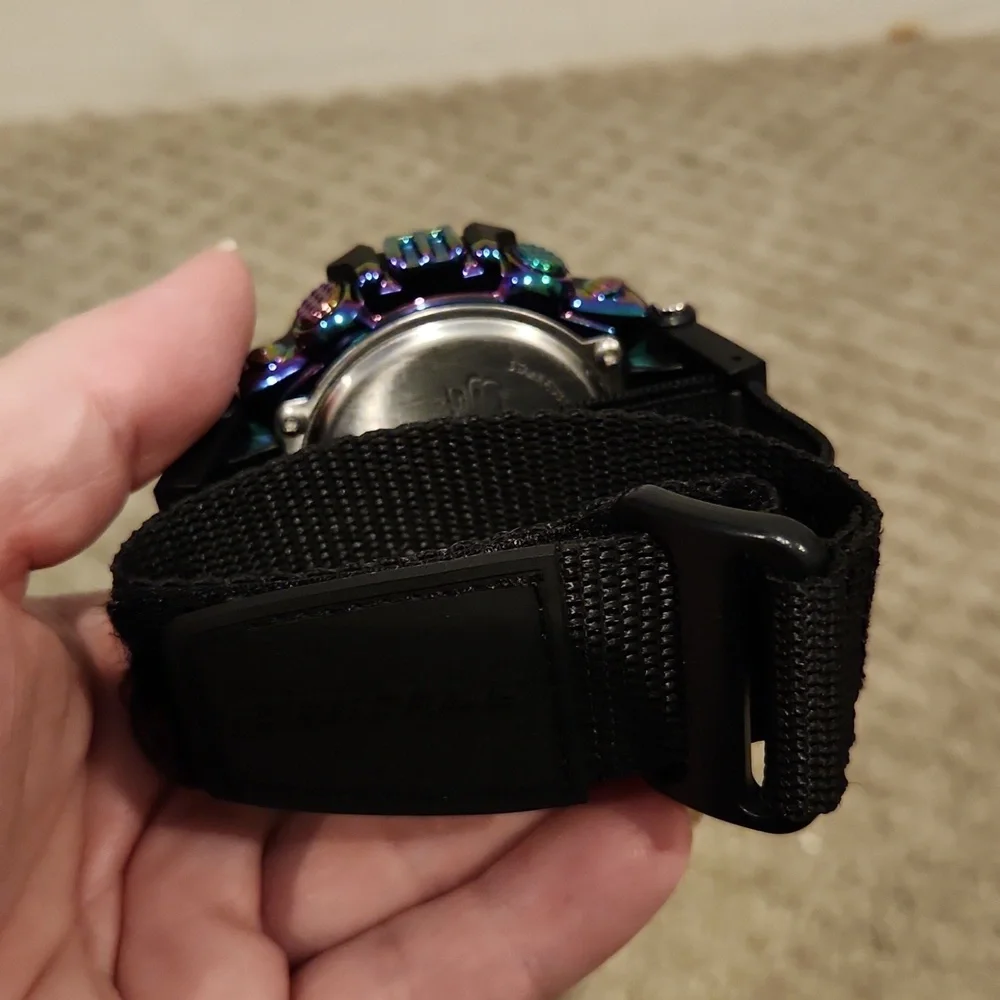 Sketchers Mens lightweight Digital Watch. Fast Strap